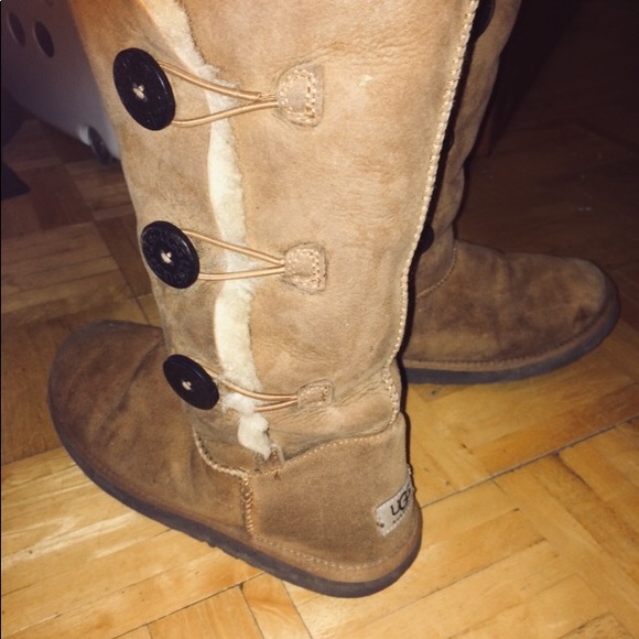 Ugg boots - Picture 2 of 2